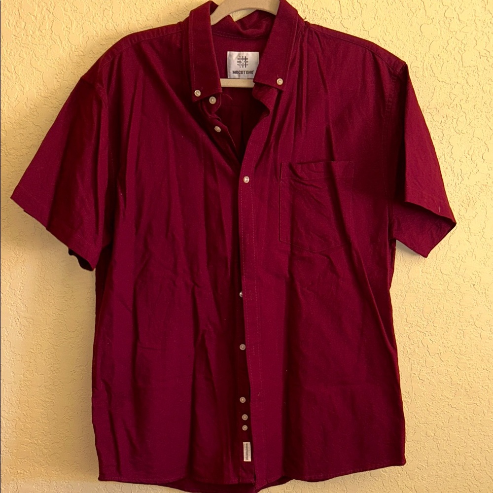 Men's Burgundy Casual Button-Down Shirt